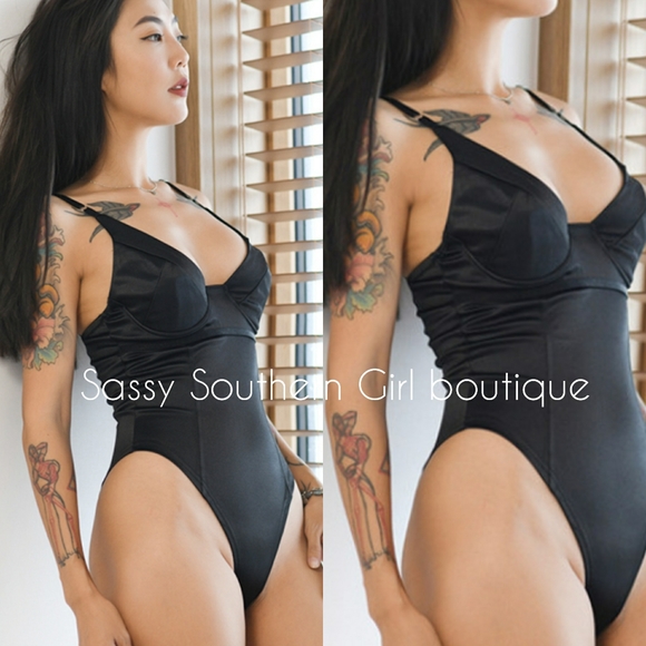 ⭐🆕 Sexy satin balconette corset bodysuit - Picture 2 of 11